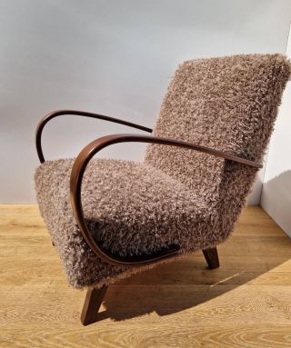 Přes prázdniny jsme kromě dovolené, kde jsme koupili tuto látku, připravovali naše novinky, které jsou jako dělané nejen...